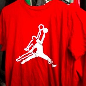 Jordan Shirt Size Medium